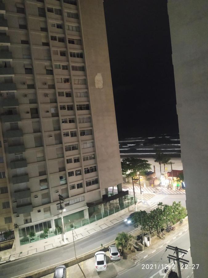 Apto A 25 Metros Areia Pitangueiras Vista Mar 4 Quartos 3 Banheiros 1 Vaga Carro Servico De Guaruja