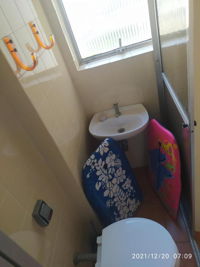 Apto A 25 Metros Areia Pitangueiras Vista Mar 4 Quartos 3 Banheiros 1 Vaga Carro Servico De Apartment