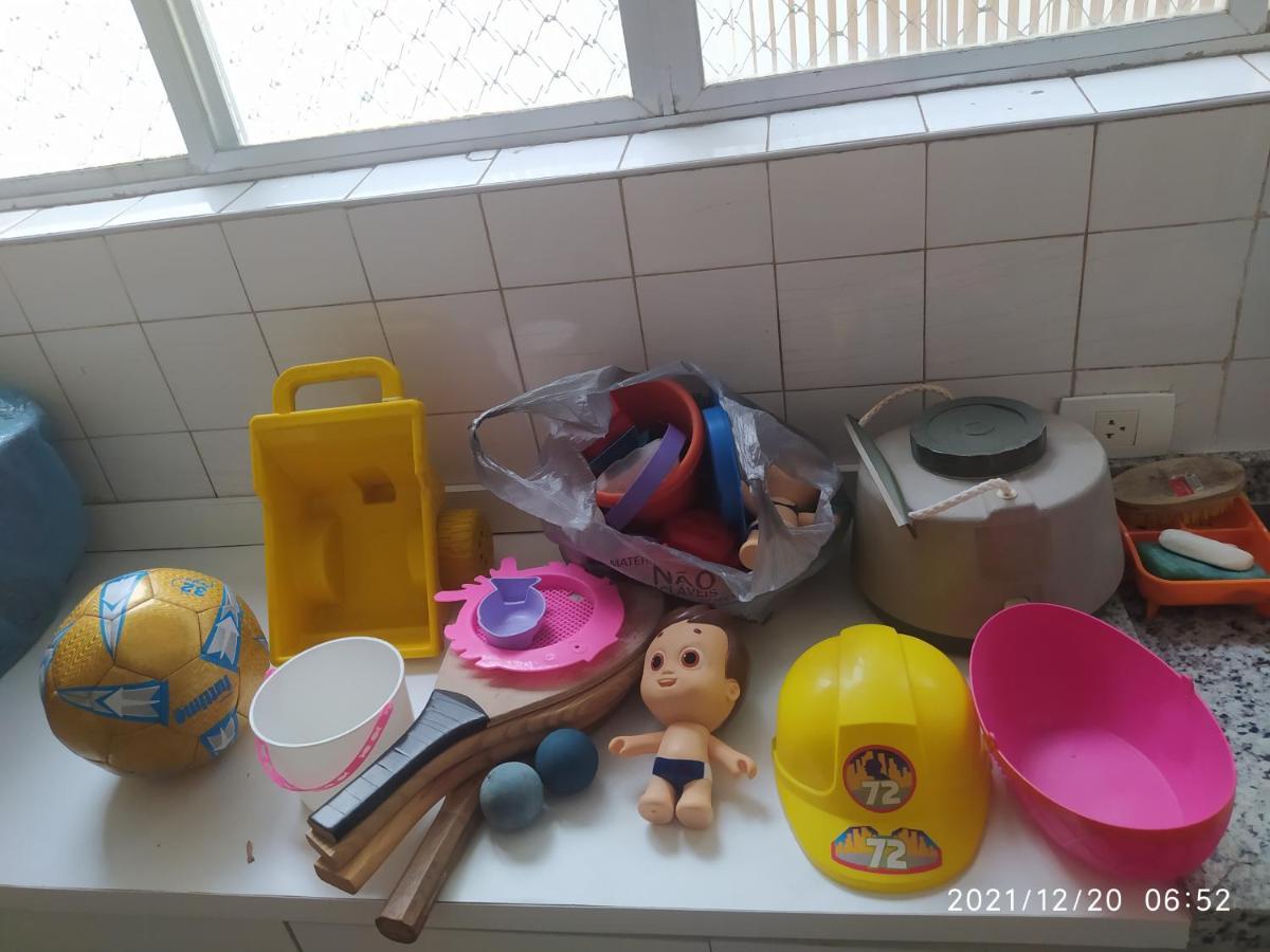 Apto A 25 Metros Areia Pitangueiras Vista Mar 4 Quartos 3 Banheiros 1 Vaga Carro Servico De Apartment